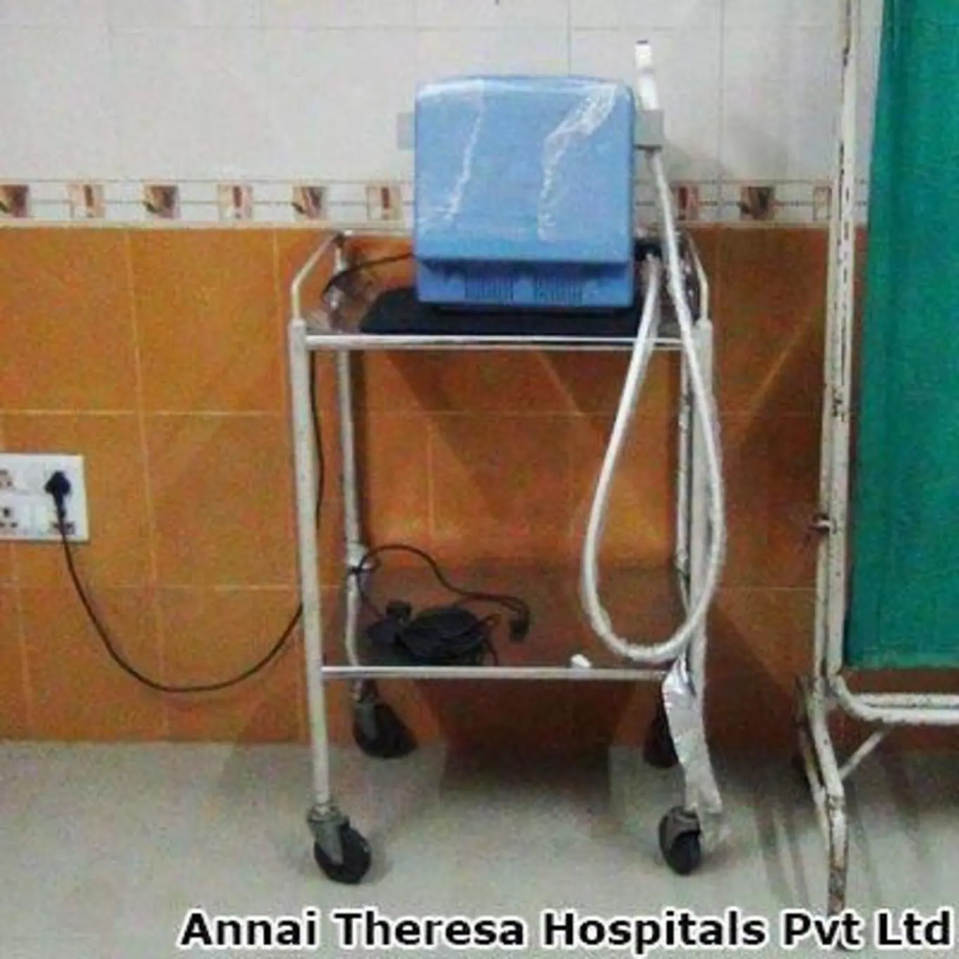 Medical Suction Cart
